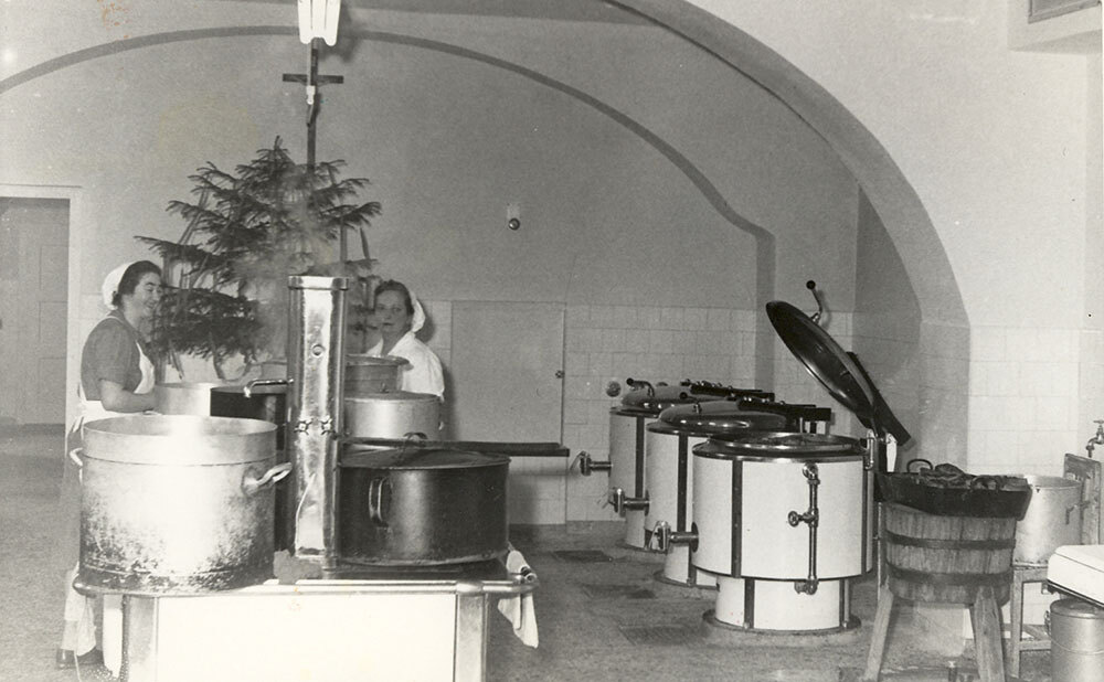 Das Bild zeigt die Küche aus 1961