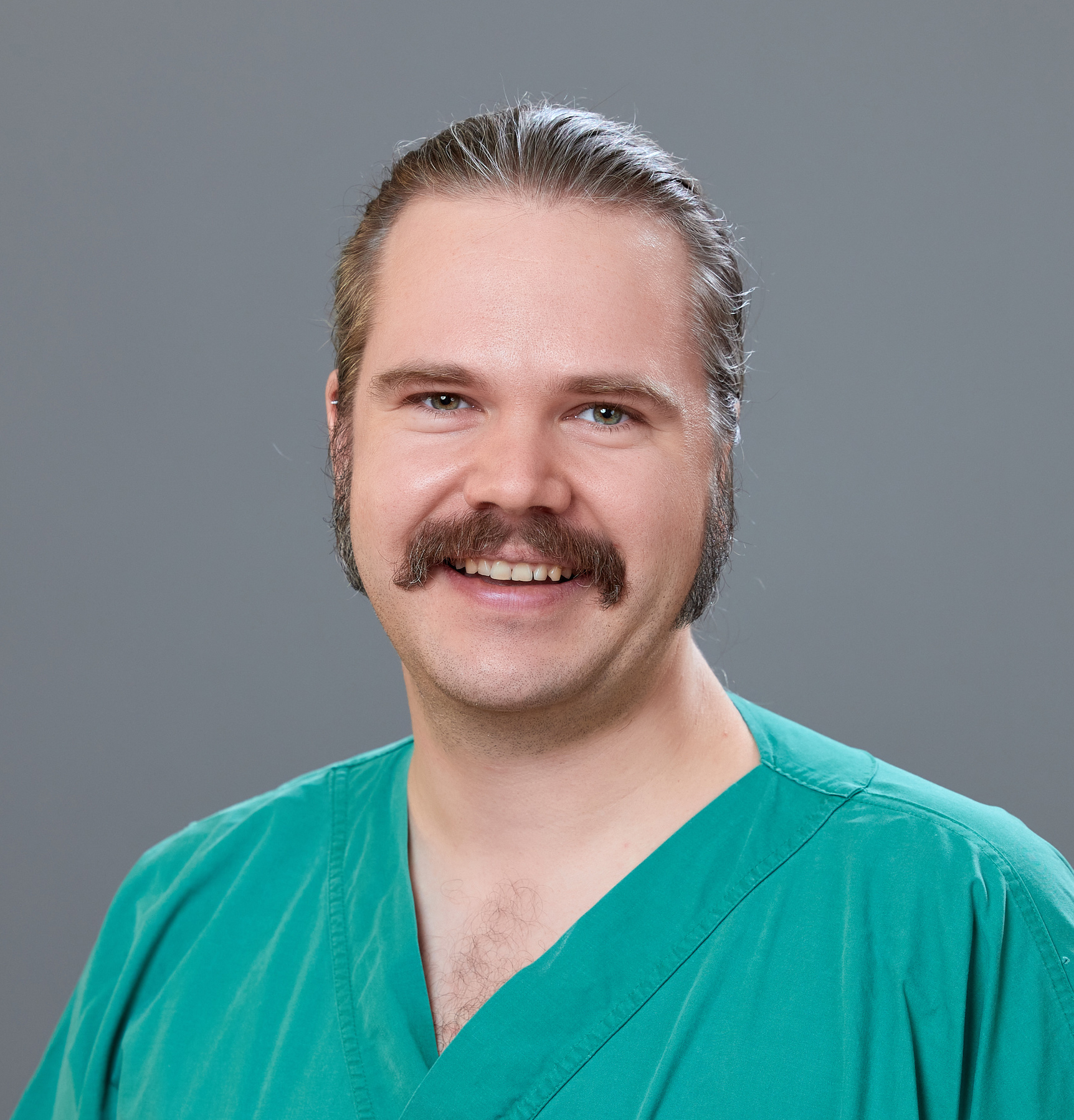 Dr. Dominik Zischkin