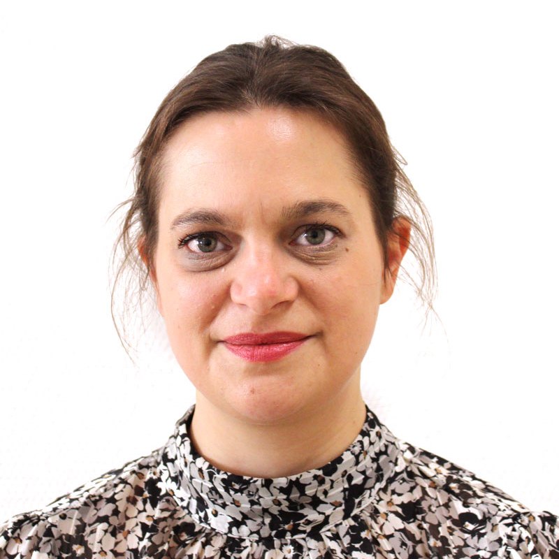 Das Bild zeigt Kristina Weimer-Hötzeneder.