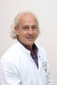 Wissenschaftliche Kooperation / HF Pictures ÄD Prim. Univ.-Prof. Dr. Jörg Tschmelitsch, FACS