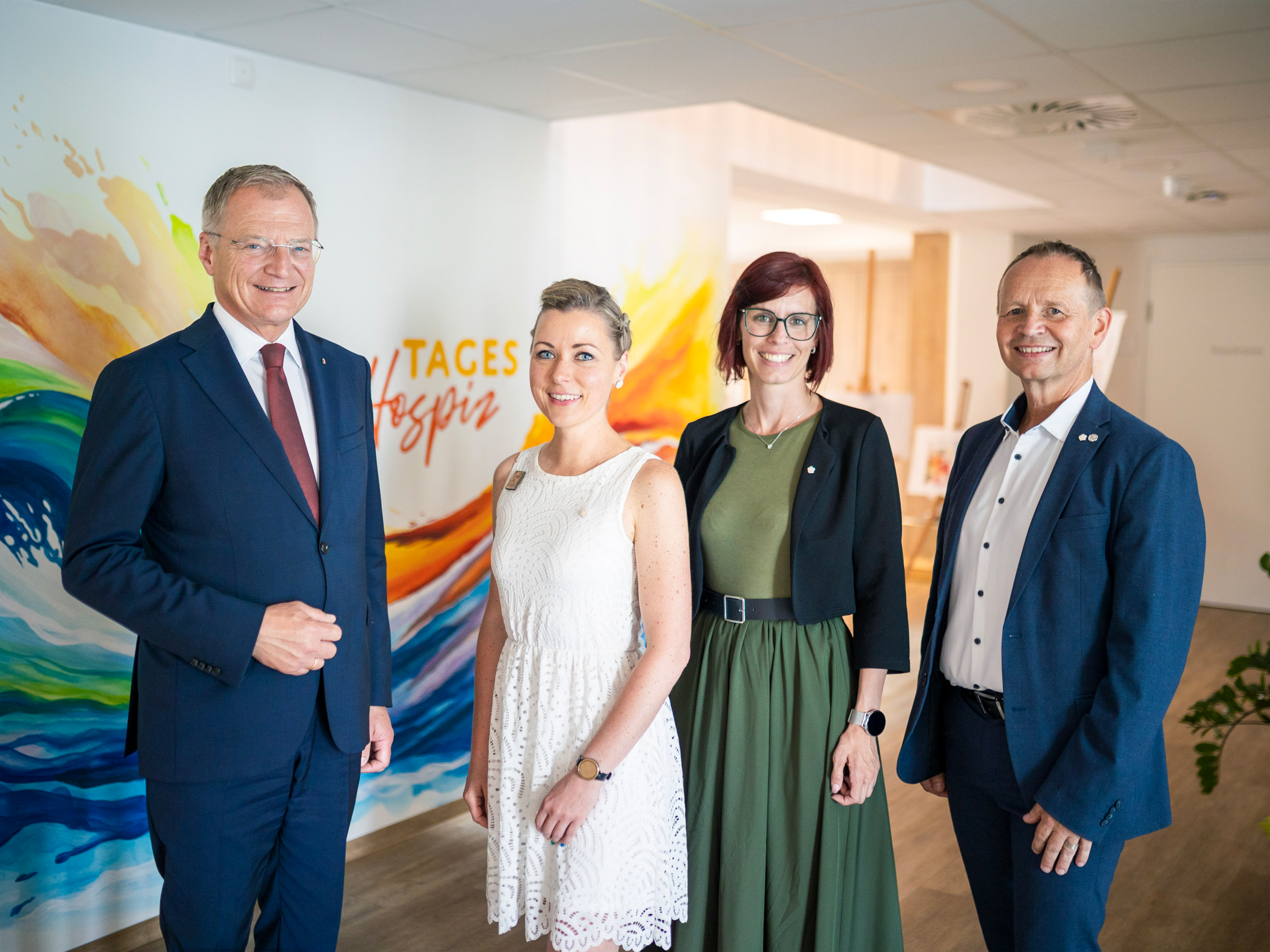 Landeshauptmann Mag. Thomas Stelzer zu Besuch im Sankt Barbara Hospiz