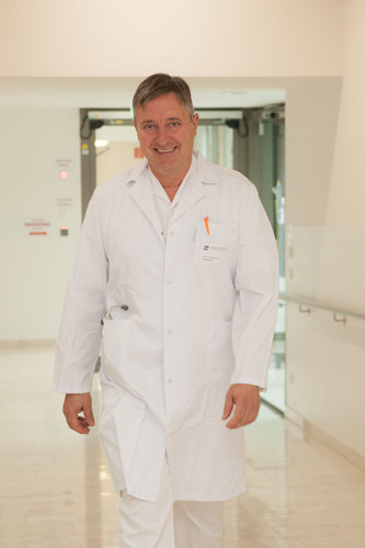 Prim. Priv.-Doz. Dr. Michael Zink, FESAIC 