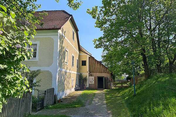 Das Bild zeigt Alfred Kubins Schlössl.