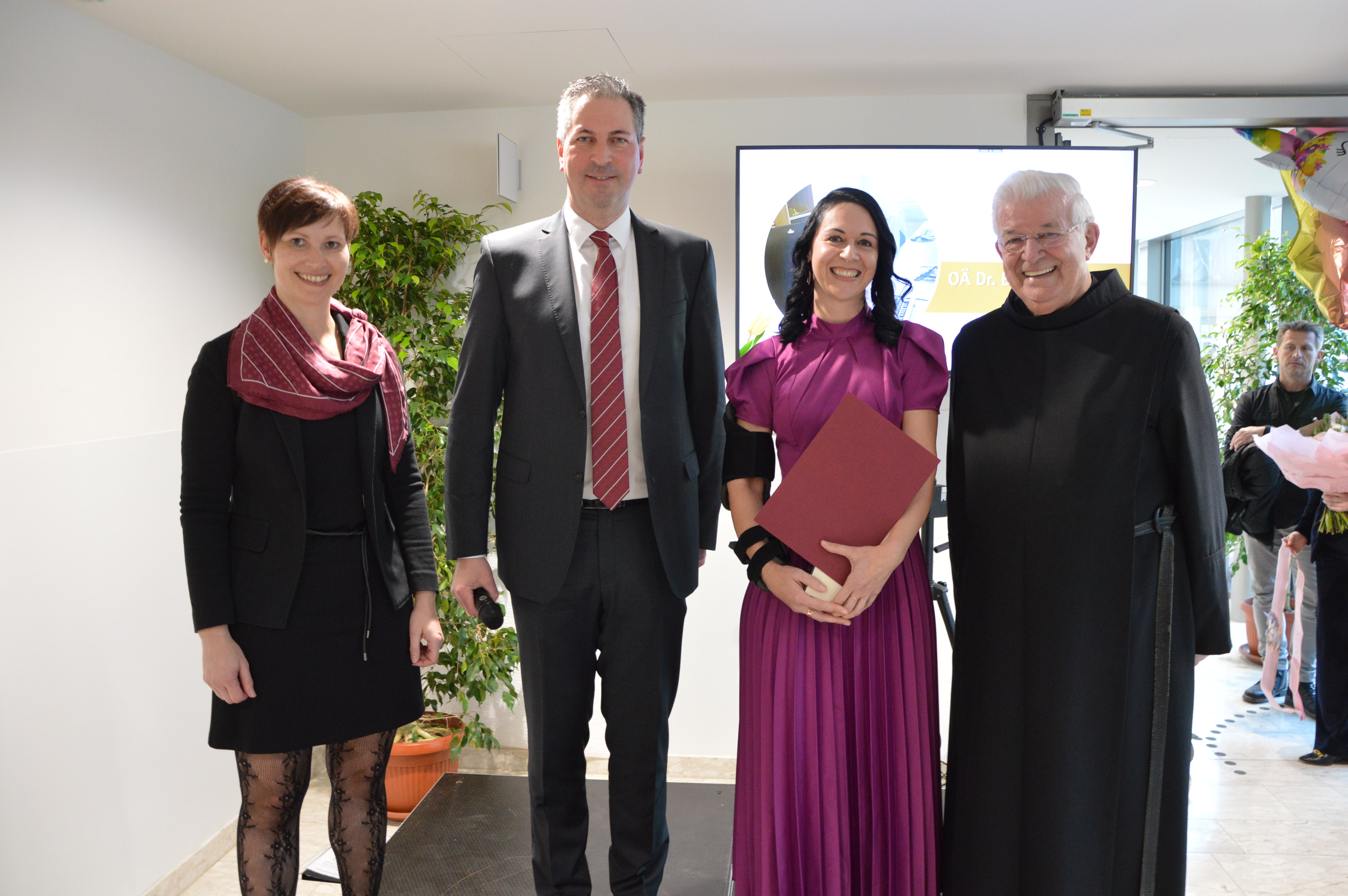 OÄ Dr. Barbara Kohlweg