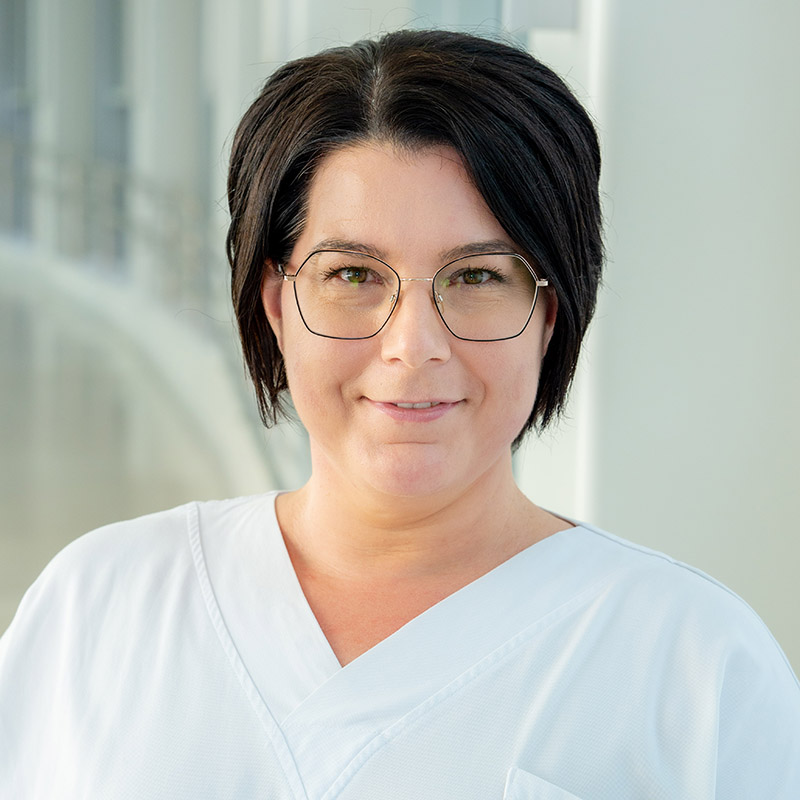 Eva-Maria Szemeliker