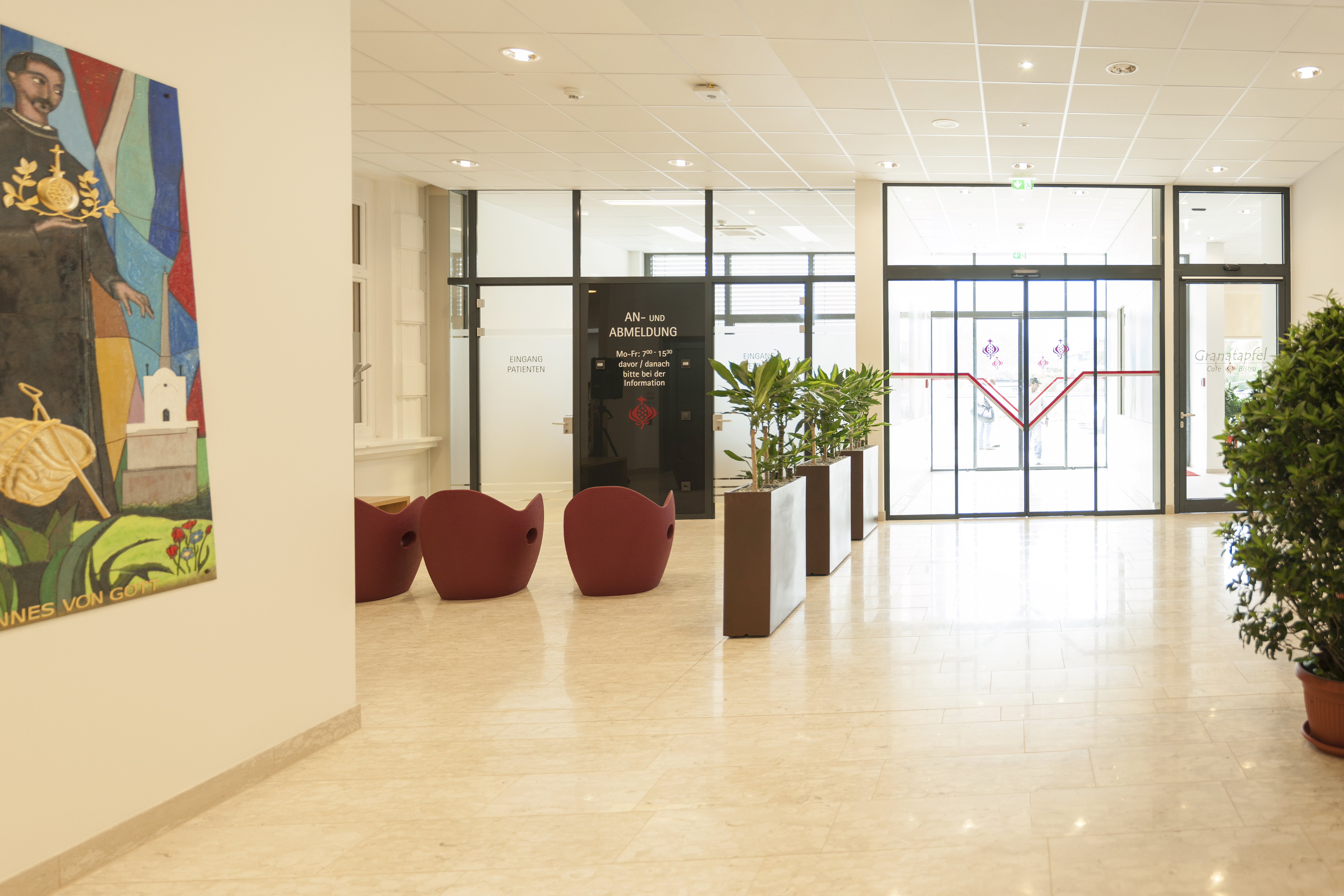 Eingang Krankenhaus St. Veit