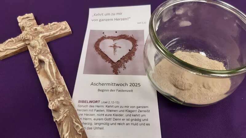 Aschenkreuz-Segnung