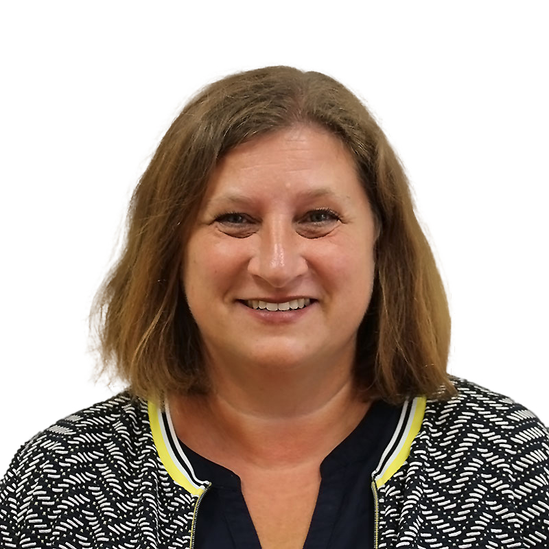 Das Bild zeigt Manuela Keiml, Mitarbeiterin im Granatapfel Magazin der Barmherzigen Brüder Österreich.