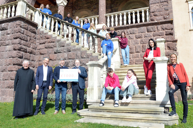 Spende Sweater Tanzenberg