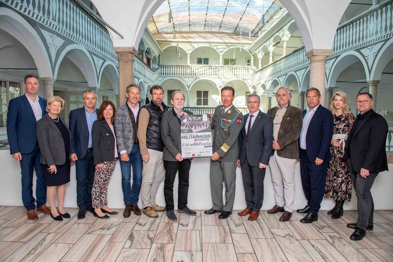 (C) Thomas Hude Fotoshooting, Benefizkonzert der Militärmusik Kärnten, Rathaussaal St. Veit, Fotos Thomas Hude, 7.11.2022