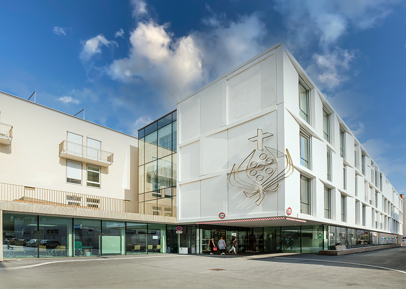 Das Bild zeigt das Krankenhaus Barmherzige Brüder Graz.