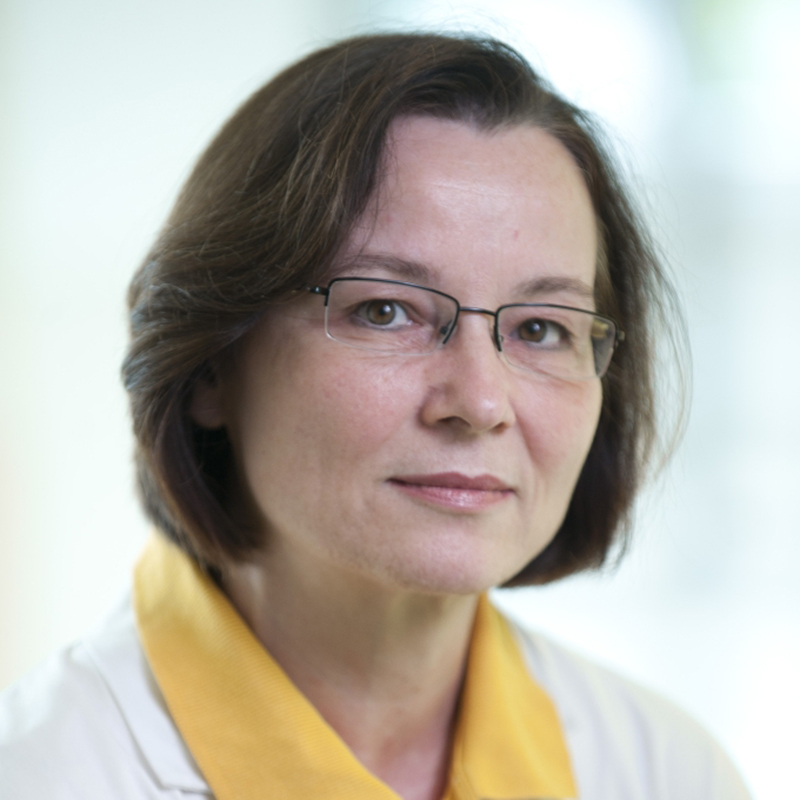 Dr. Ehrentraud Roitner