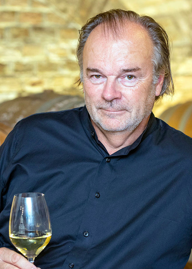 Ing. Rudolf Krizan ist Kellermeister im Klosterkeller der Brüder in Eisenstadt. 