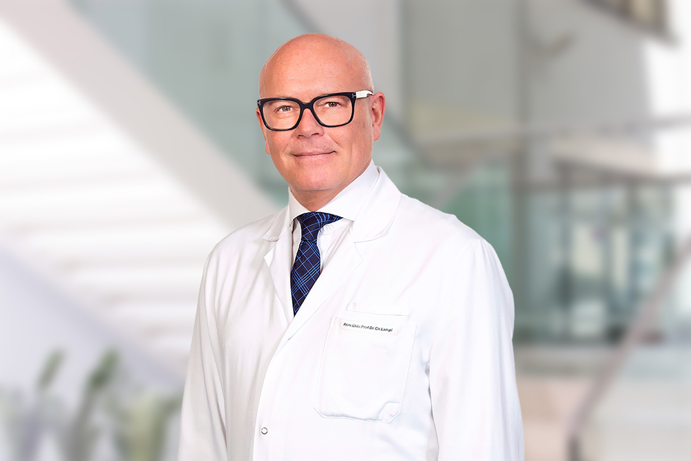 Primar Univ.-Prof. Dr. Christian Lampl, Vorstand der Abteilung Neurologie am Krankenhaus der Barmherzigen Brüder Linz