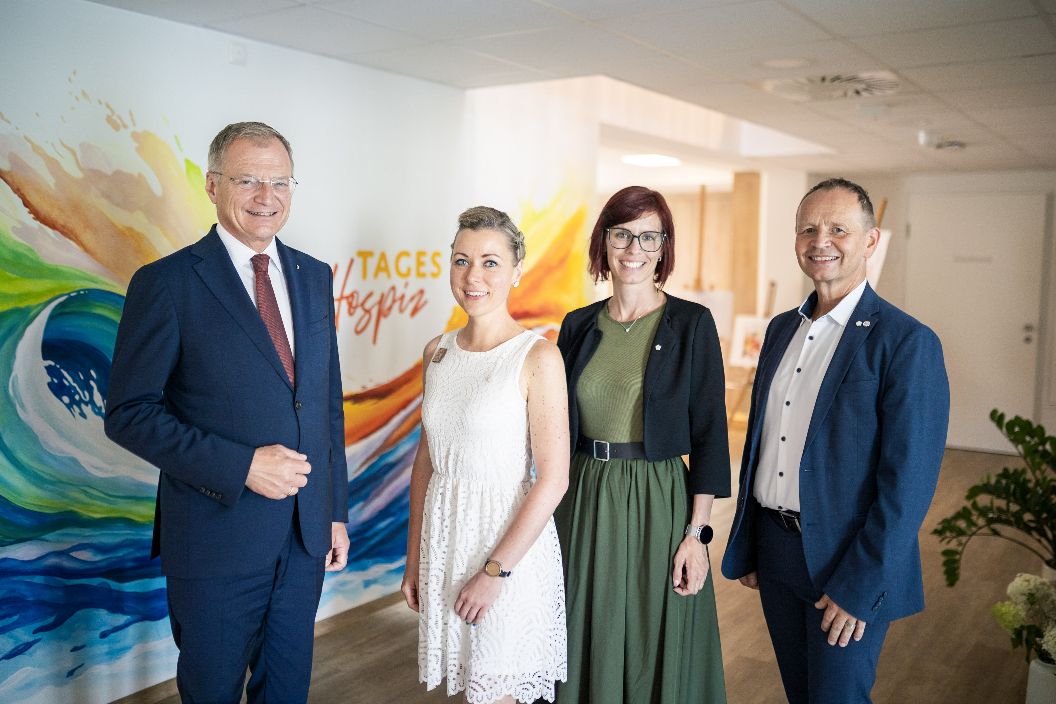 Landeshauptmann Mag. Thomas Stelzer zu Besuch im Sankt Barbara Hospiz